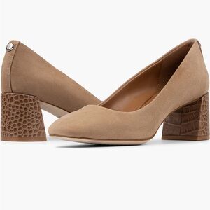 NWT Donald Pliner Goodwyn Block Heel Pump 8.5